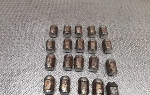 Chrysler Sebring (ST-22 - JR) Nuts/bolts 