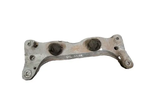 BMW Z4 E89 Gearbox mounting bracket 6783304 13807410