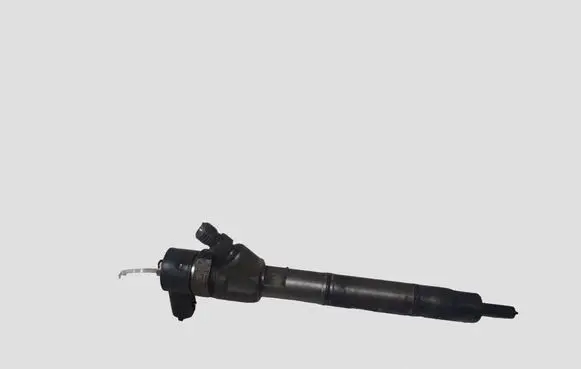 Hyundai i40 Fuel injector 338002A800 0445110411