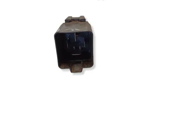 BMW 2 F45 Coolant fan relay 9207913 23136J1004385