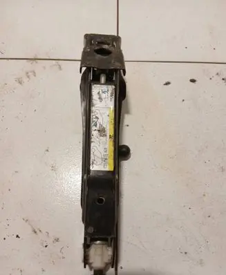 Volkswagen Caddy Lift Jack 2K5011031