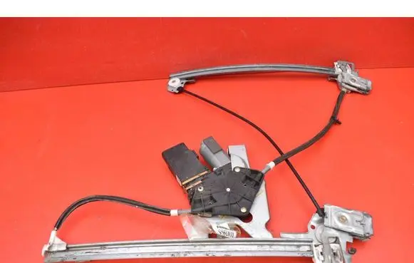 Skoda Octavia Mk2 (1Z) Front door window regulator with motor 1U1837402J
