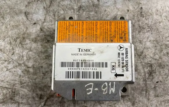 Mercedes-Benz E W210 Airbag control unit/module 0018200026
