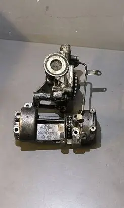 Audi A4 S4 B6 8E 8H Oil pump 059115105G 16800904