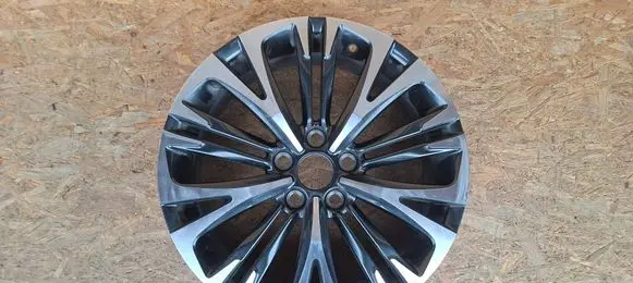 Toyota Yaris Cross R18 alloy rim 426110DK90 C11545