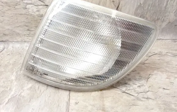 Mercedes-Benz Vito Viano W638 Front indicator light