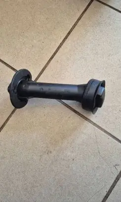 Volkswagen Transporter - Caravelle T5 Oil fill pipe 070115308G