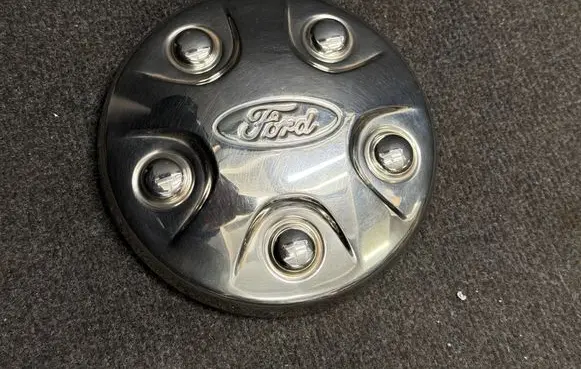 Ford Explorer VI R18 wheel hub/cap/trim LB5C1A096P1C LB5Z1130E LB5Z1130F