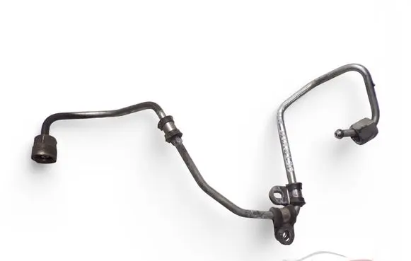 Skoda Octavia Mk2 (1Z) Fuel injector supply line/pipe 