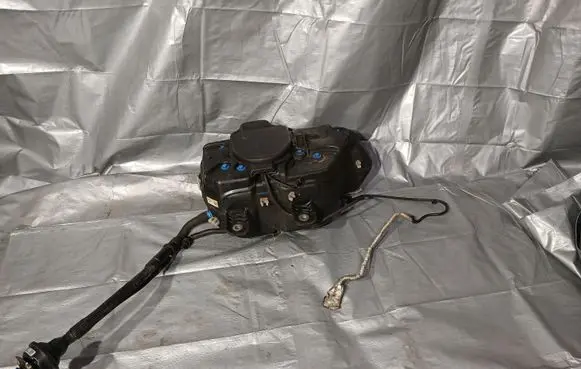 Ford Transit Custom AdBlue liquid reservoir HC345H297AA JK315J228AA