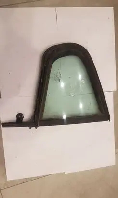 Volvo S60 Rear vent window glass 43R000016 E000191