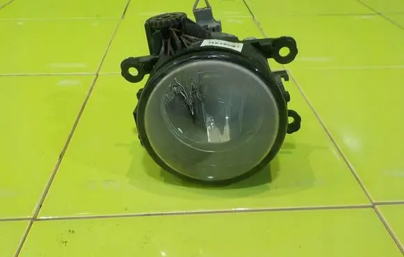 Land Rover Freelander 2 - LR2 Front fog light 89203953 LEWY