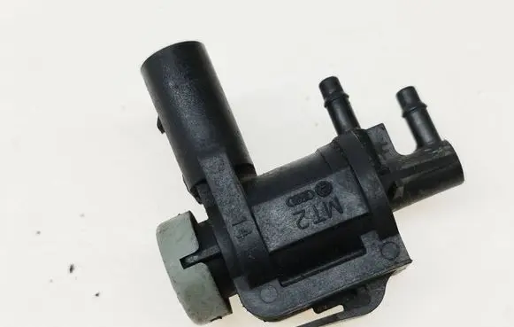 Audi Q5 SQ5 Turbo solenoid valve 1K0906283A