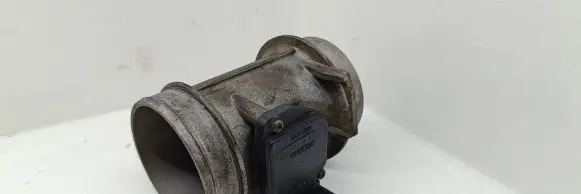 Toyota RAV 4 (XA20) Mass air flow meter AFH70H28 61001 6P8TGF40X