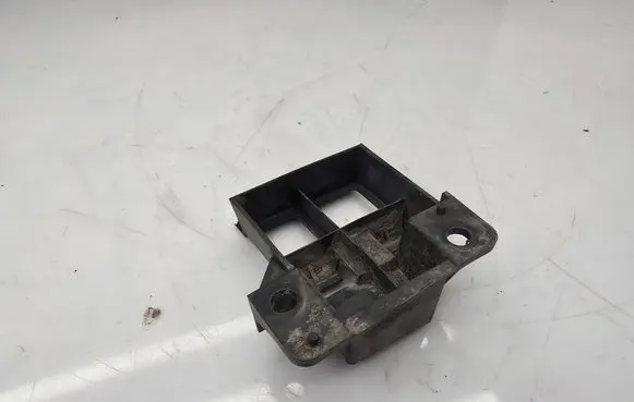 Volkswagen Crafter Front bumper mounting bracket A9068850163