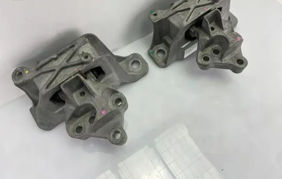 Ford Kuga III Engine mount vacuum valve LX61-6F012-AC