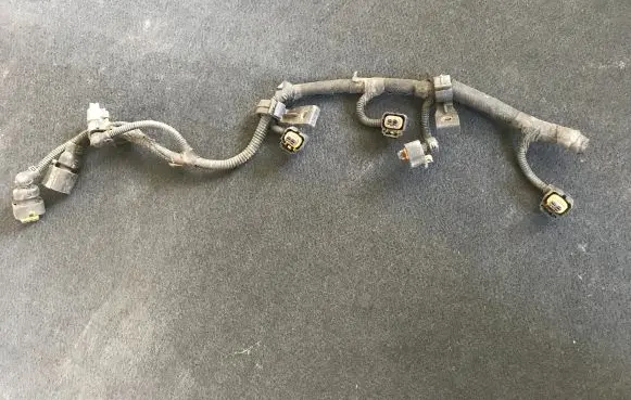 Opel Zafira B Fuel injector wires 7807681