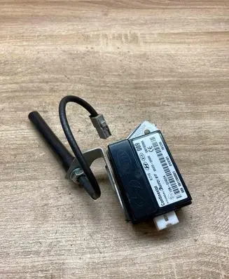 Hyundai ix35 Antenna control unit 954702S000 5WY8289A