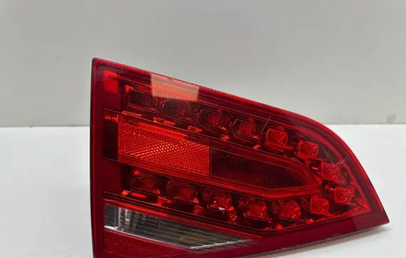 Audi A4 S4 B8 8K Tailgate rear/tail lights 8K5945093B
