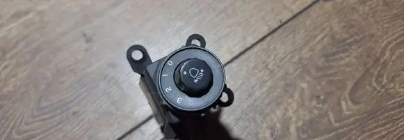 Honda Civic Headlight level height control switch M304211