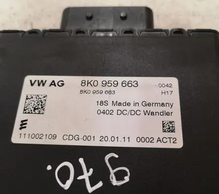 Audi A4 S4 B8 8K Voltage converter/converter module 8K0959663 111002109