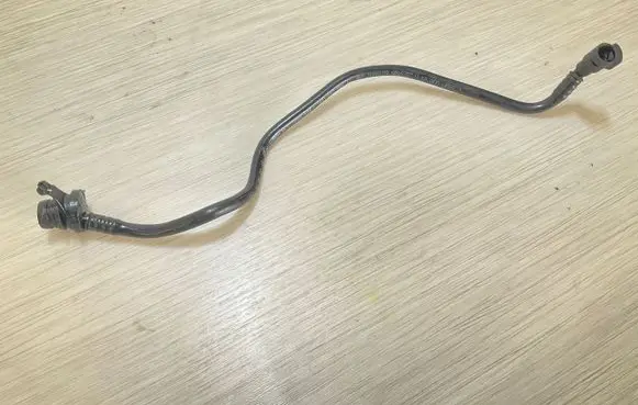 Audi Q3 8U Vacuum line/pipe/hose 5N0612041