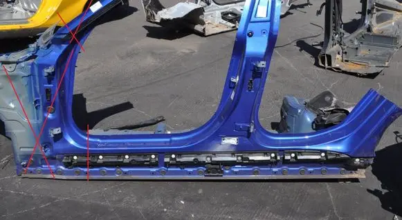 BMW i4 Side car body part