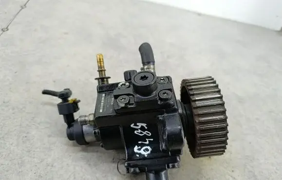 Alfa Romeo 159 Fuel injection high pressure pump 0055204429