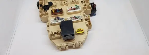 Suzuki Liana Fuse module 3677075K30