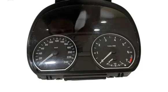 BMW 1 E81 E87 Speedometer (instrument cluster) 102493276 9141468 170090121