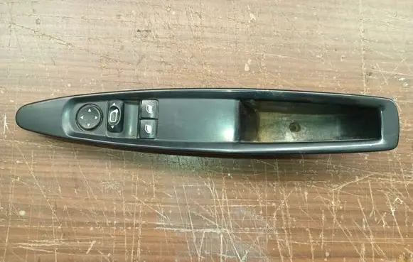 Citroen C4 I Electric window control switch 9651464277