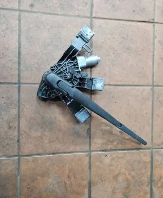 Citroen C4 II Picasso Front wiper linkage and motor 9677680580 15020152 0390208008