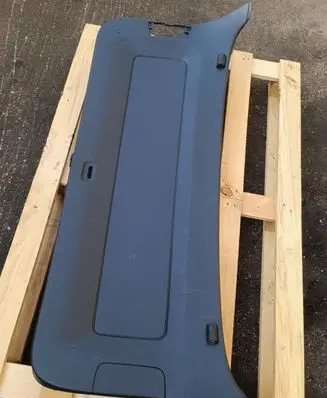 Volkswagen Tiguan Tailgate trim 5N0867601