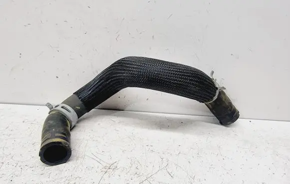 Nissan Qashqai J12 Engine coolant pipe/hose 924106UM1A