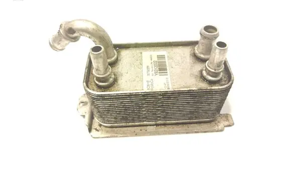 Volvo V60 Engine oil radiator 30792231 Y8312002 460212