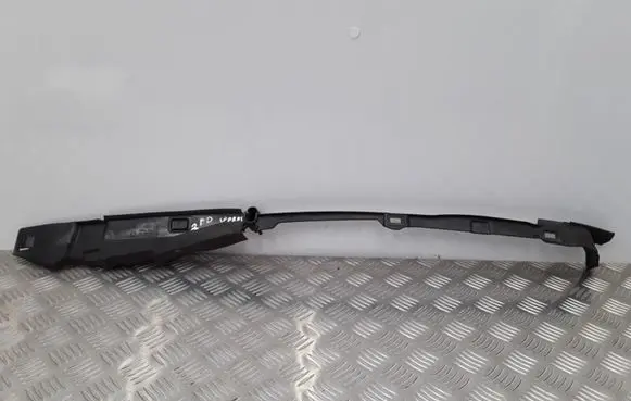 Renault Laguna III Fender mounting bracket 668620004R