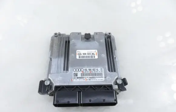 Audi A4 S4 B8 8K Engine control unit/module 03L906022B 03L906022ML 0281015586