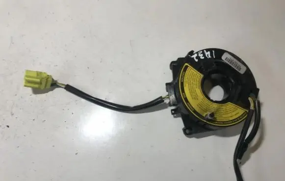 Nissan Altima Airbag slip ring squib (SRS ring) d1h0418v
