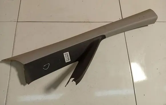 Opel Corsa D (C) pillar trim 13180561