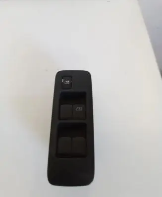 Nissan Qashqai Electric window control switch