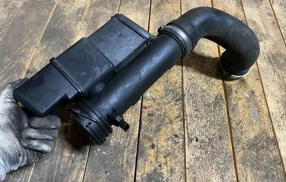 Mercedes-Benz E W211 Intercooler hose/pipe A2115280308 2115280308