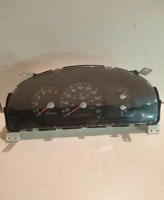 KIA Sorento Speedometer (instrument cluster) 940033E086