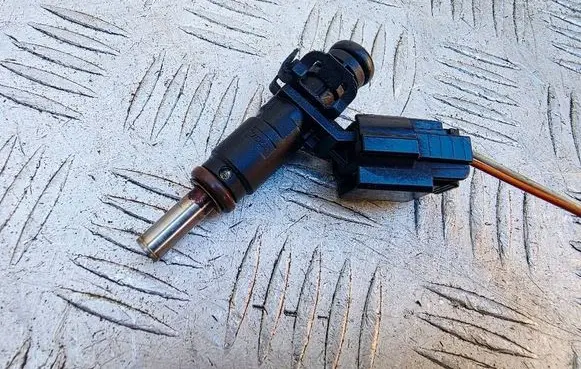 Mini One - Cooper Coupe R56 Fuel injector V752817680 7528176