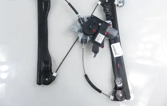 Chevrolet Cruze Front door window regulator with motor 82401J3020