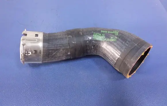 BMW X7 G07 Air intake hose/pipe 8482005
