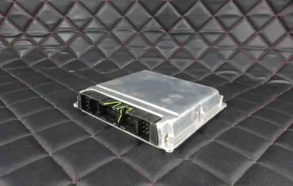 Mercedes-Benz S W221 Engine control unit/module A1131534879 1279H00000 0261208355