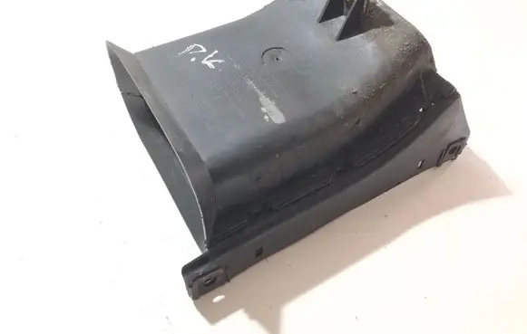 BMW 5 E60 E61 Air intake duct part 7039131