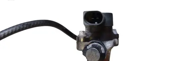 Mercedes-Benz E W210 Fuel main line pipe 0445216004 A6110780149