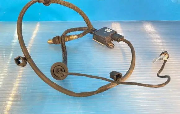 KIA Ceed Reducing agents exhaust control unit 392672A250