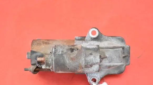 Volvo S40 Starter motor 30667059